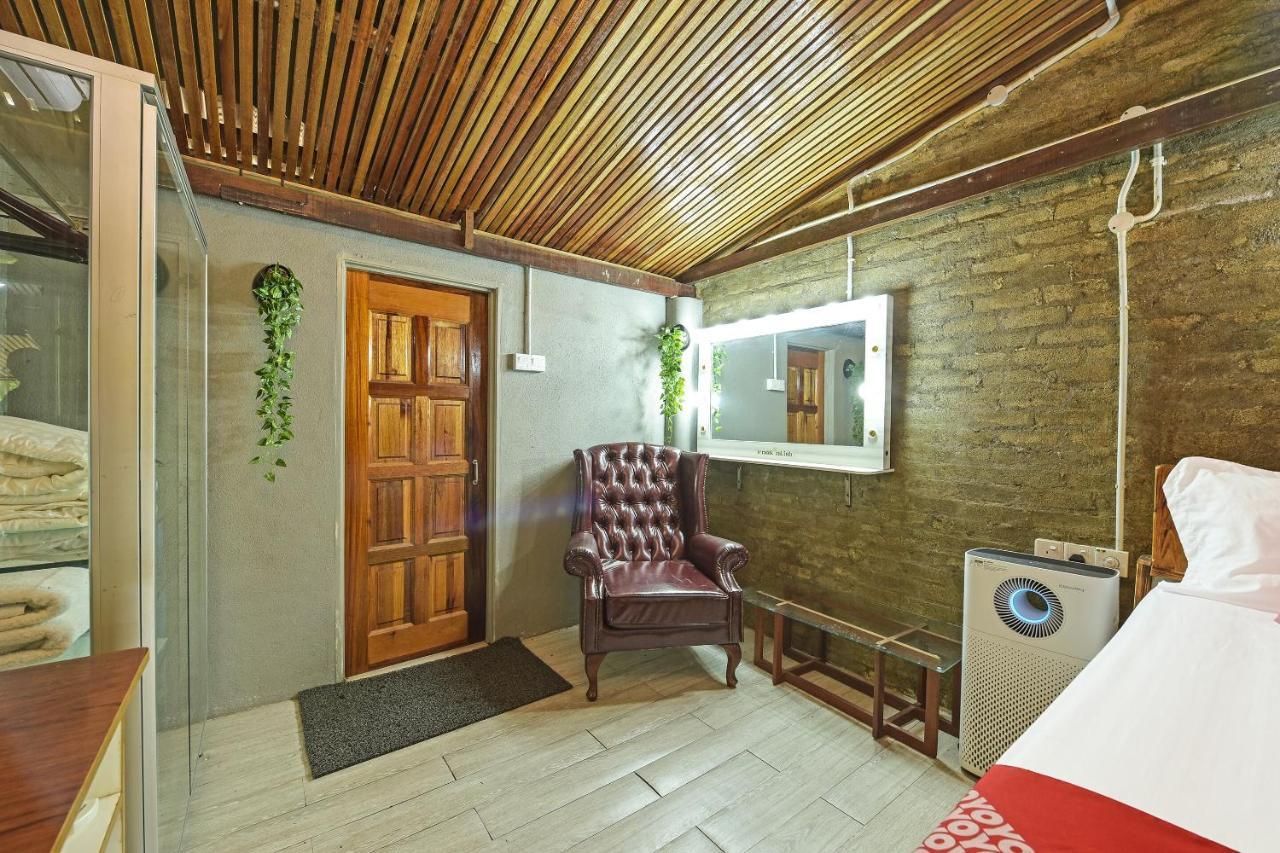 Oyo 90636 Teratak Zakiah Chalet Jerantut Dış mekan fotoğraf