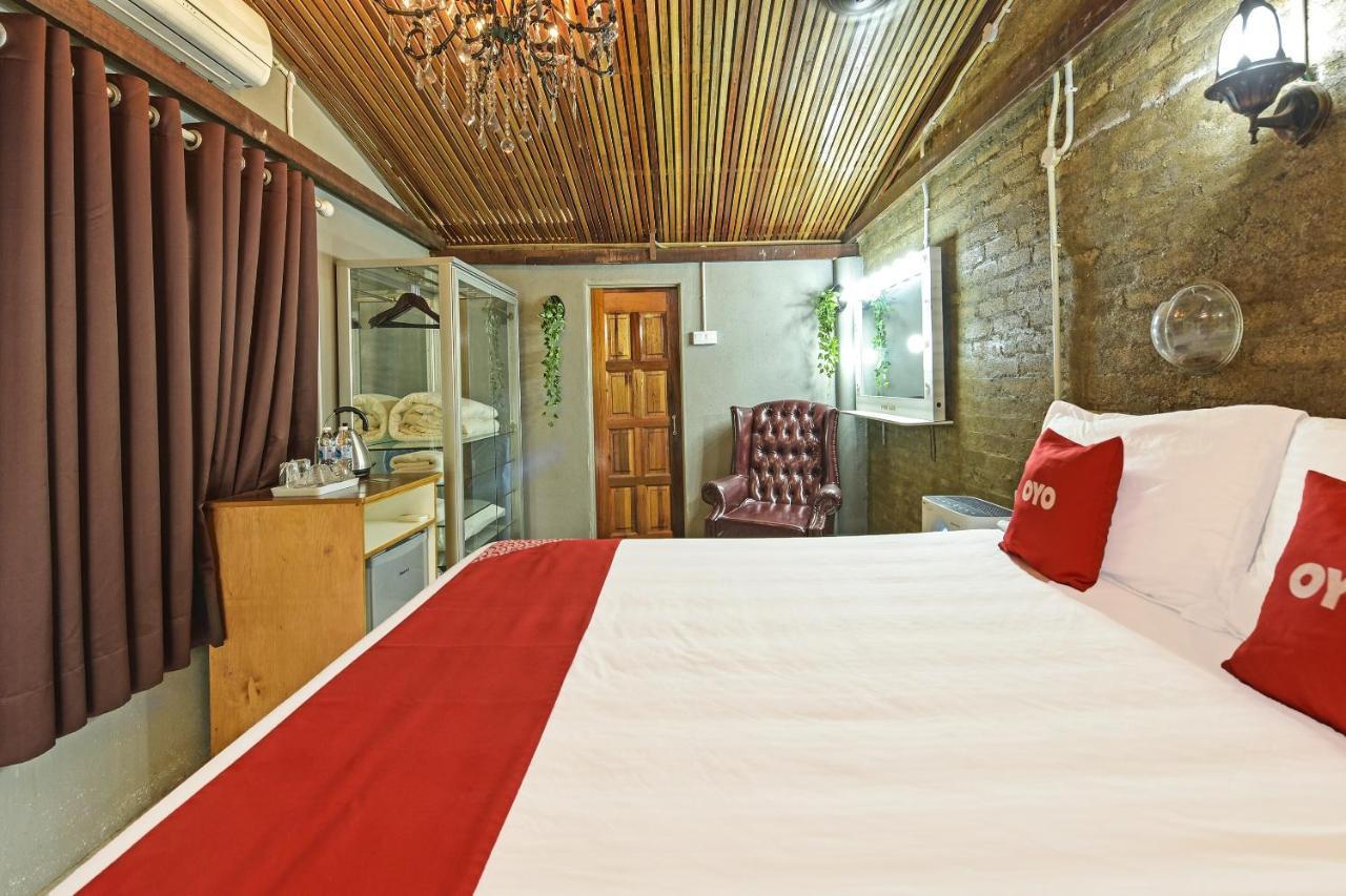 Oyo 90636 Teratak Zakiah Chalet Jerantut Dış mekan fotoğraf