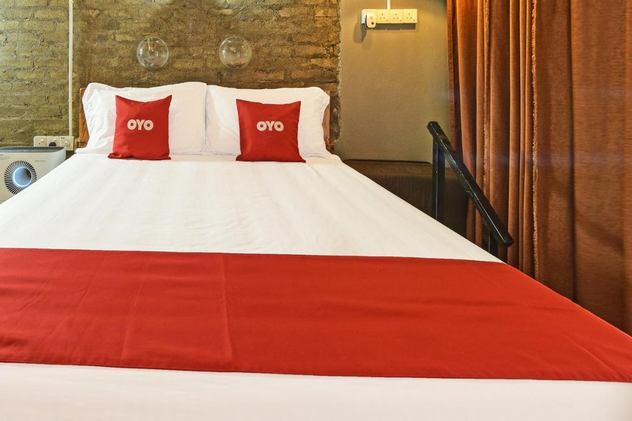 Oyo 90636 Teratak Zakiah Chalet Jerantut Dış mekan fotoğraf