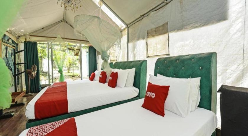 Oyo 90636 Teratak Zakiah Chalet Jerantut Dış mekan fotoğraf