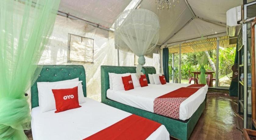 Oyo 90636 Teratak Zakiah Chalet Jerantut Dış mekan fotoğraf